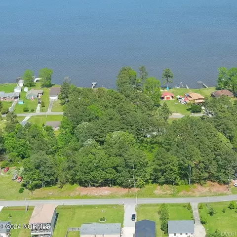 126 Tuscarora Trl, Hertford, NC 27944
