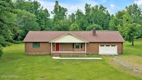 355 N Hummingbird Ln, Rocky Point, NC 28457