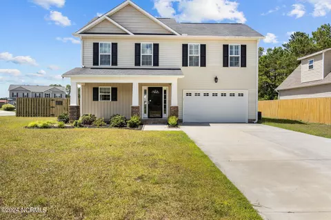 401 Saratoga Ln, New Bern, NC 28562