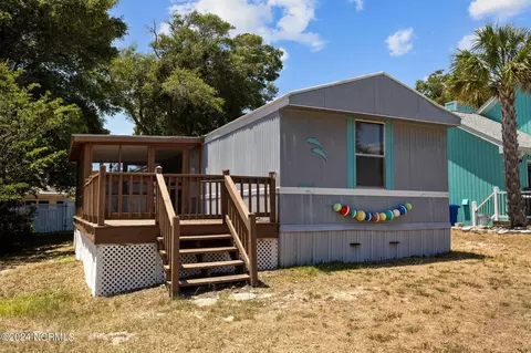 303 Bogue Inlet Dr, Emerald Isle, NC 28594