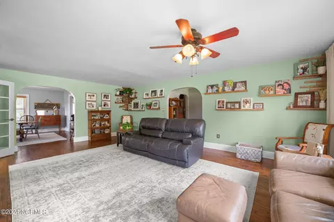 272 Fourth St, Ayden, NC 28513 photo 16