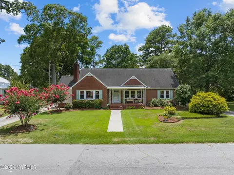 272 Fourth St, Ayden, NC 28513 photo 2