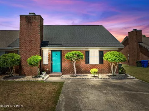 1206 Peyton Cir #B, Greenville, NC 27834