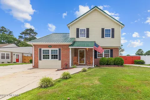 223 Spruce Ct, Jacksonville, NC 28546