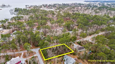 501 Audubon Dr, Oriental, NC 28571