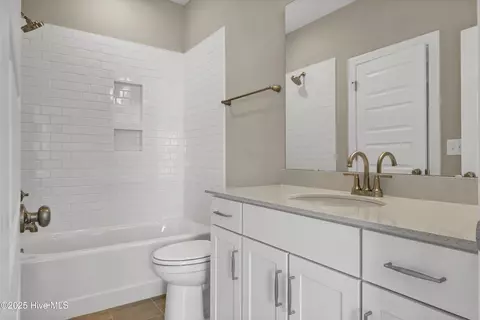 102 Planters Walk, Hampstead, NC 28443 photo 18