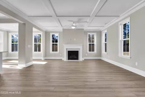 102 Planters Walk, Hampstead, NC 28443 photo 6