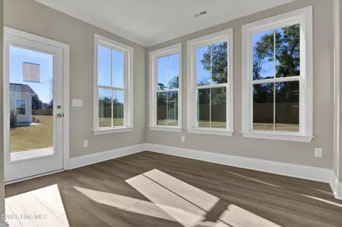 102 Planters Walk, Hampstead, NC 28443 photo 15