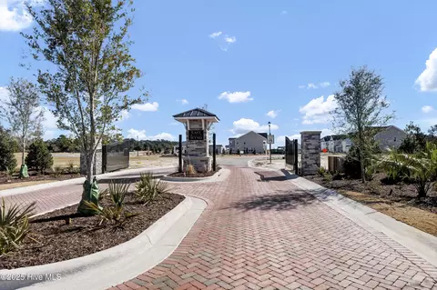 102 Planters Walk, Hampstead, NC 28443 photo 49