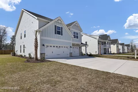 146 Planters Walk, Hampstead, NC 28443 photo 4