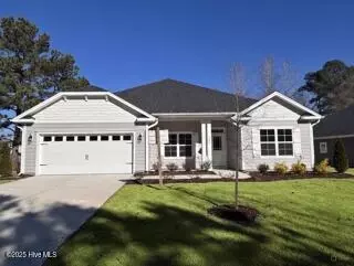 161 Firethorn Cir, Wallace, NC 28466