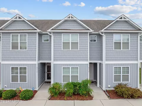 4330 Eleuthera Ln, Wilmington, NC 28412