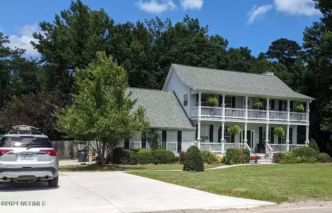 6731 Creek Ridge Rd, Wilmington, NC 28411