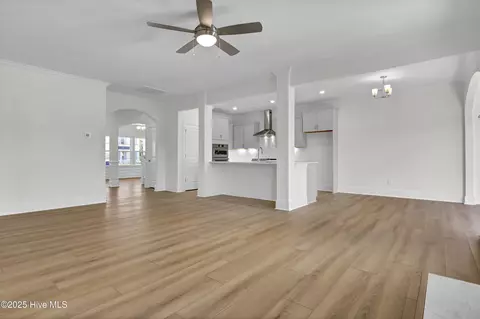 131 Planters Walk, Hampstead, NC 28443 photo 8
