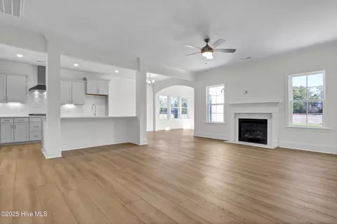 131 Planters Walk, Hampstead, NC 28443 photo 12