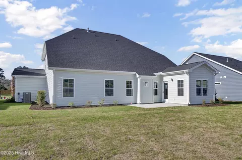 131 Planters Walk, Hampstead, NC 28443 photo 35