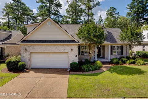 506 Horton Pl, Winnabow, NC 28479