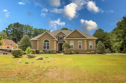 105 Backfield Dr, Newport, NC 28570
