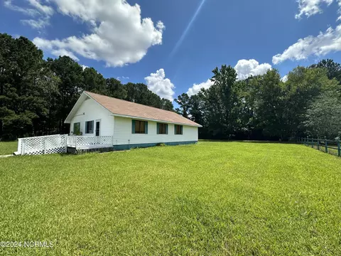 221 Kel Ash Rd, Rocky Point, NC 28457