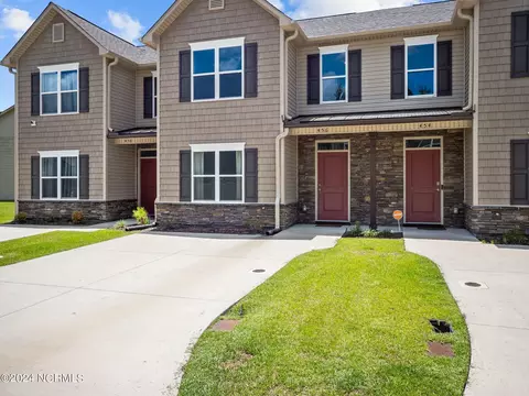 456 Sullivan Loop Rd, Midway Park, NC 28544 photo 2