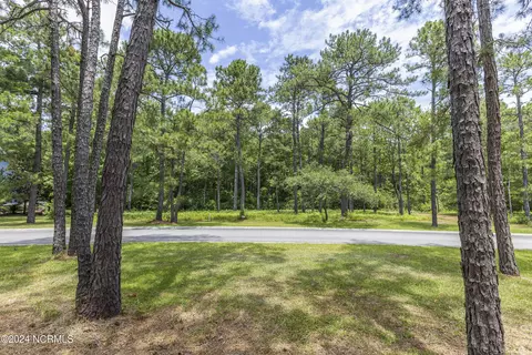 600 Colleton Dr SW, Supply, NC 28462 photo 1