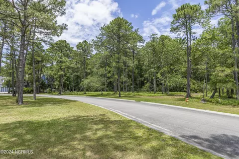 600 Colleton Dr SW, Supply, NC 28462 photo 4