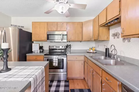 625 Highway 172, Hubert, NC 28539 photo 9