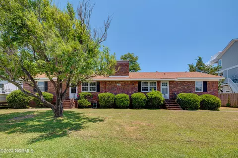 204 Coral Dr, Wrightsville Beach, NC 28480
