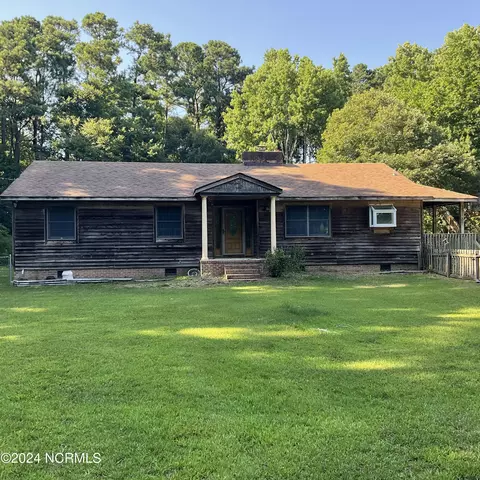 469 Aydlett Rd, Aydlett, NC 27916