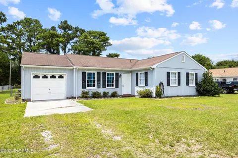 1258 Hibbs Rd, Newport, NC 28570
