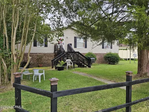 928 W Old County Rd, Belhaven, NC 27810