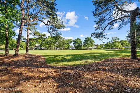 2016 Spanish Wells Dr, Wilmington, NC 28405