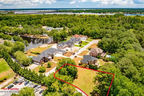 1500 Zurich Pl, New Bern, NC 28562