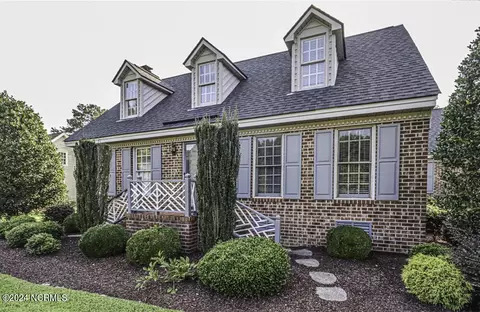 2370 N Old Carriage Rd, Rocky Mount, NC 27804