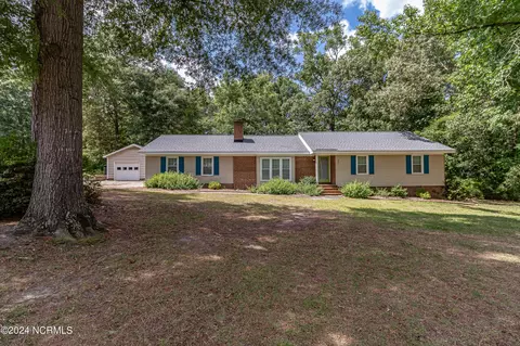 397 Riverbend Rd, Goldsboro, NC 27530