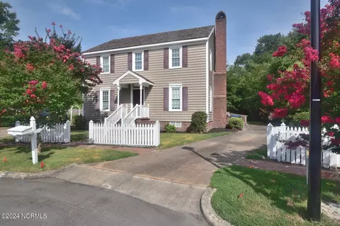 113 Province Cir, Rocky Mount, NC 27804