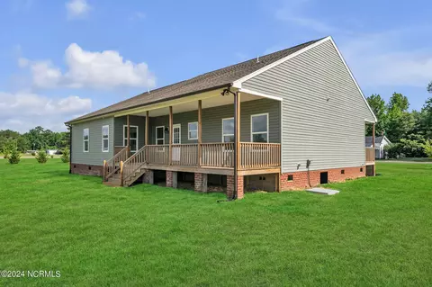 620 Daniels Rd, Corapeake, NC 27926 photo 3