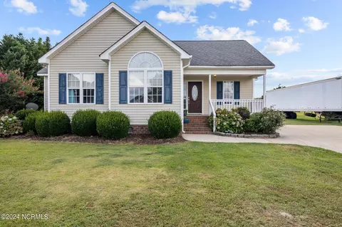 2744 Nash Joyner Rd, Farmville, NC 27828