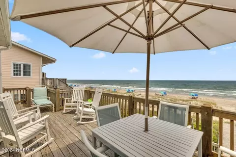 Exterior - 9259 Ocean Dr E, Emerald Isle, NC 28594 photo 7 of 9