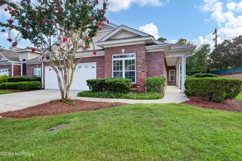 1101 Greensview Cir, Leland, NC 28451