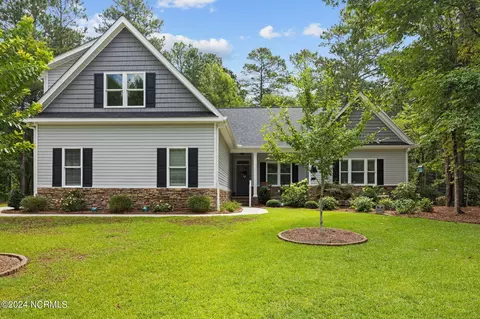 3807 Lichen Ln, New Bern, NC 28562