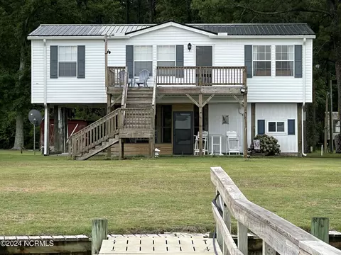 42 Miller Ave, Aurora, NC 27806