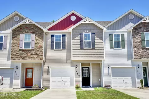 319 Cedar Island Trl, Holly Ridge, NC 28445
