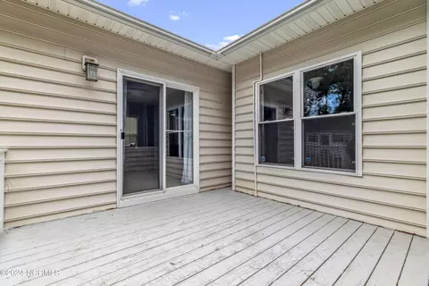 108 Hickory Cir, Hampstead, NC 28443 photo 28