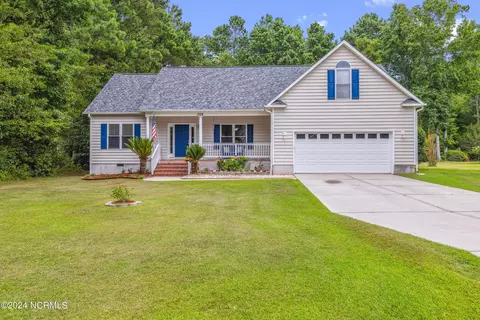 108 Hickory Cir, Hampstead, NC 28443 photo 1