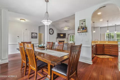108 Hickory Cir, Hampstead, NC 28443 photo 8
