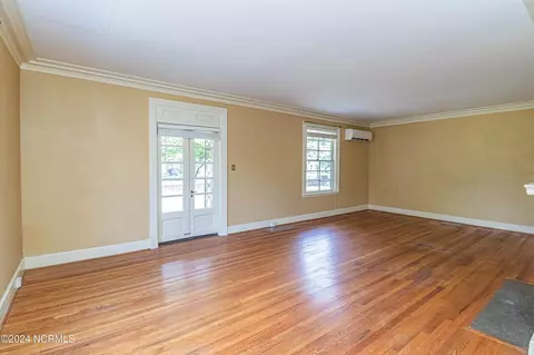 1108 E Pine St, Goldsboro, NC 27530