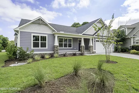 4219 W Tanager Ct SE, Southport, NC 28461