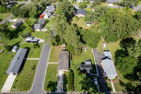View/Area - 406 E Murphy St, Wallace, NC 28466 photo 4 of 4