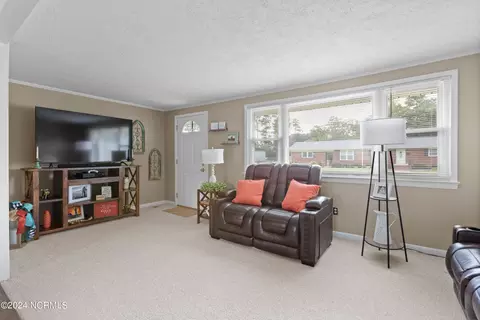 Other - 406 E Murphy St, Wallace, NC 28466 photo 4 of 8